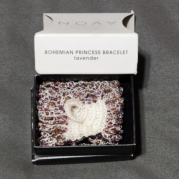Avon Bohemian Princess Bracelet NIB - Picture 3 of 6
